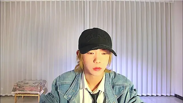 wumei-001 online show from April 10, 2026, 2:07 am