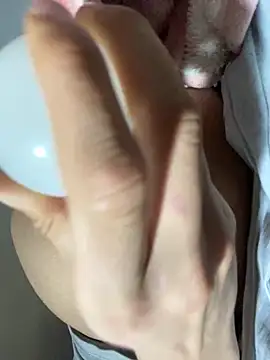 youmeloveyou online show from April 18, 2026, 7:51 pm