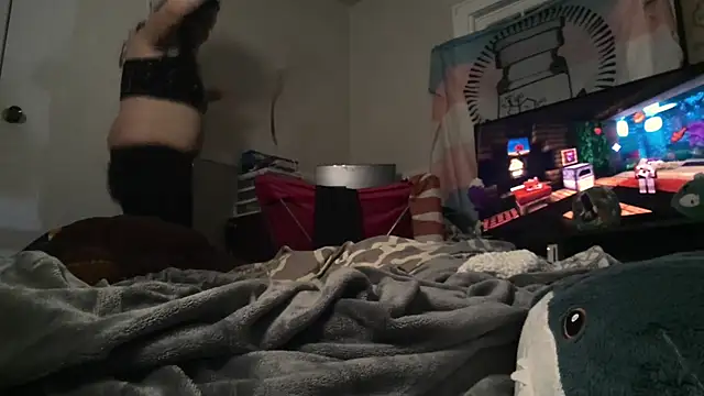 knottyn3bulara online show from April 9, 2026, 6:19 am