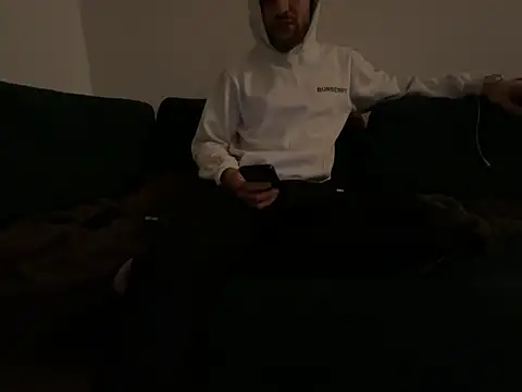 HotTemptation  online show from March 31, 2026, 9:39 pm