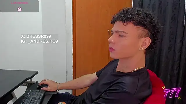 Snapshot of sebascuterouss chatting on June 9, 2026, 2:40 pm sebascuterouss online show from June 9, 2026, 2:40 pm