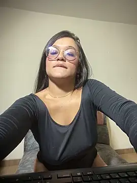 Sofi Gomez64 online show from April 17, 2026, 11:40 pm