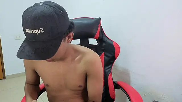 darknigthx online show from April 18, 2026, 1:30 am