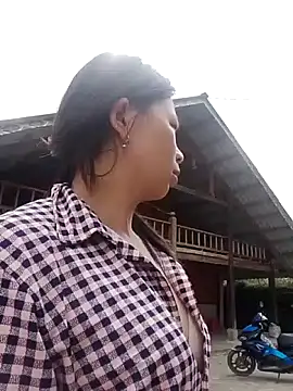 kiss-my online show from April 11, 2026, 7:45 am