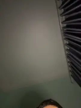 tuanhip online show from April 16, 2026, 4:19 pm