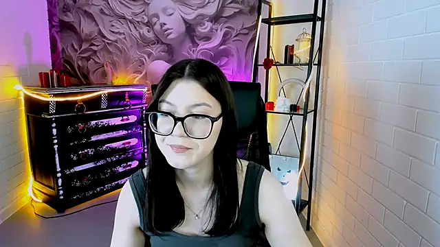 JennyGibson online show from May 28, 2026, 5:04 am
