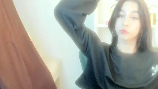 MelissaSparrow online show from April 17, 2026, 1:52 am