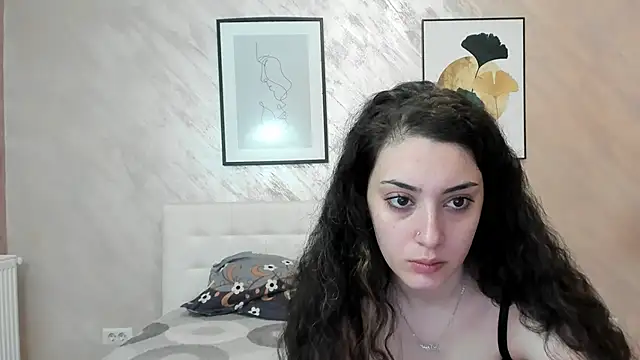 AnalSuzieBell online show from April 9, 2026, 5:41 pm