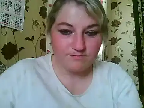 Xuliganka86 online show from April 14, 2026, 1:27 pm