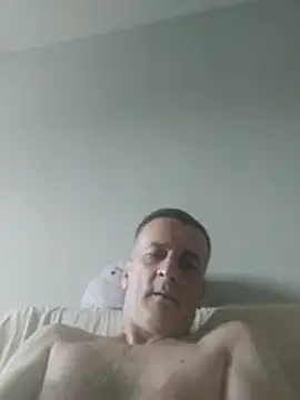 kfghbolt online show from April 1, 2026, 3:20 pm