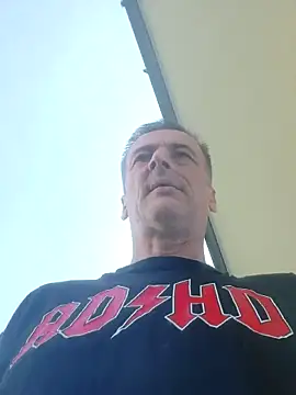 kfghbolt online show from April 18, 2026, 12:07 pm