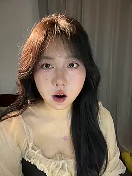 ooooBaby129 online show from April 4, 2026, 12:01 pm