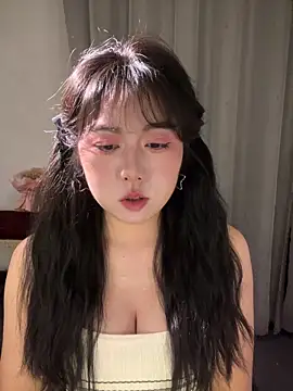 ooooBaby129 online show from April 15, 2026, 12:42 pm