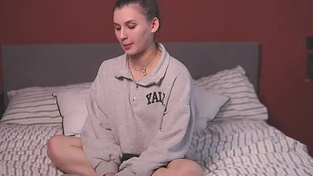 ZulaPinette online show from April 17, 2026, 12:08 pm