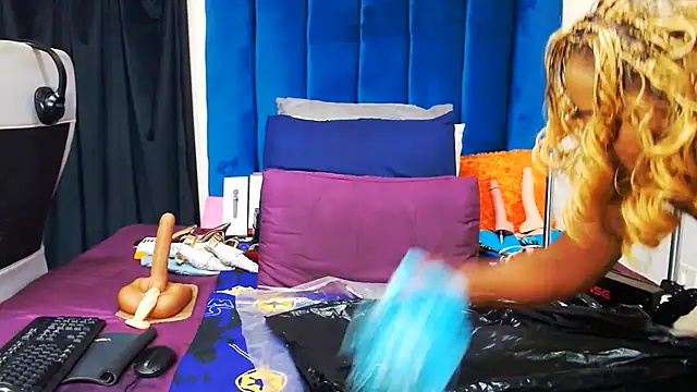 Freakyslut-39 online show from July 14, 2026, 10:21 am