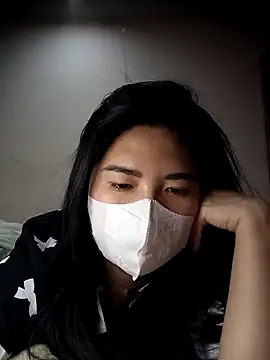 Alicee 001 online show from April 14, 2026, 2:55 pm