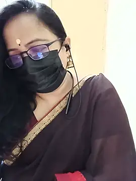 Snapshot of monisha_cam chatting on May 14, 2026, 11:07 am monisha cam online show from May 14, 2026, 11:07 am