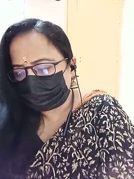 monisha cam online show from June 15, 2026, 6:29 pm