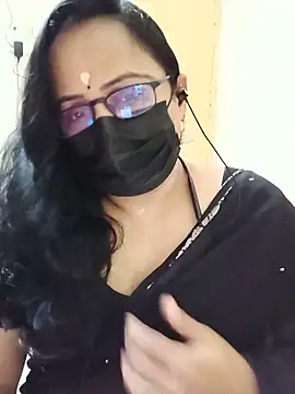 Snapshot of monisha_cam chatting on May 16, 2026, 6:18 pm monisha cam online show from May 16, 2026, 6:18 pm