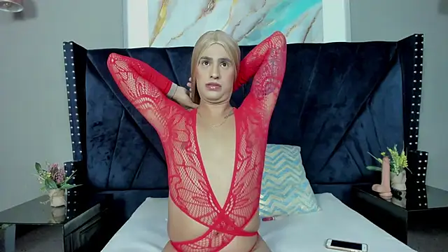 sophiebrady online show from April 15, 2026, 7:51 pm