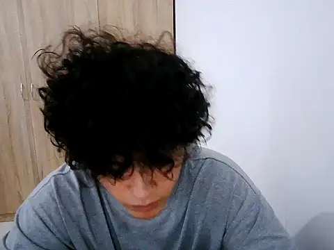 normalboy16 online show from April 7, 2026, 8:54 pm