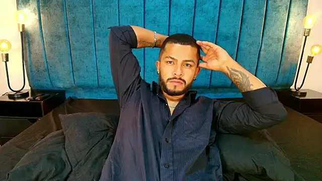 Enzo Vitale  online show from April 5, 2026, 11:39 am