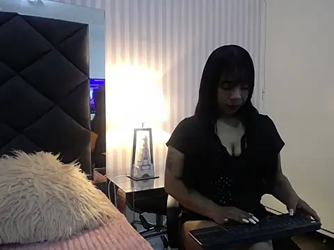 Samy Lee01 online show from April 11, 2026, 11:47 am