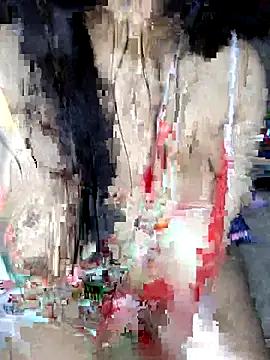 Laila Elmalbn online show from April 7, 2026, 1:29 am