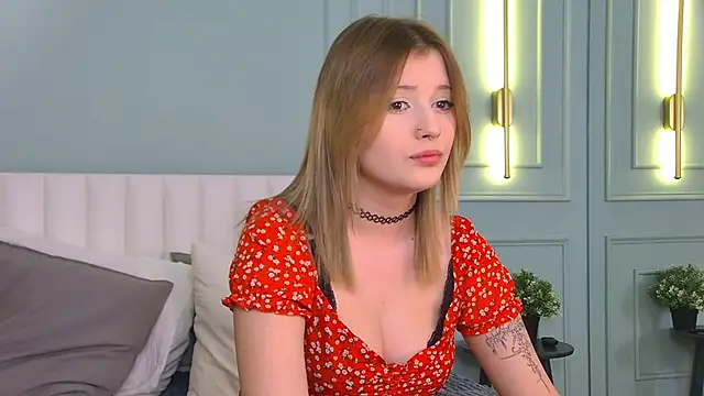 Mila blum online show from April 15, 2026, 6:56 pm