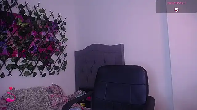 Samantha Matius online show from April 14, 2026, 8:36 pm