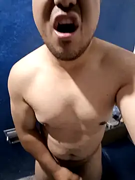 lobo caliente37 online show from April 14, 2026, 2:11 pm