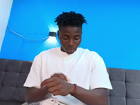 JeanDantte online show from April 18, 2026, 7:58 pm