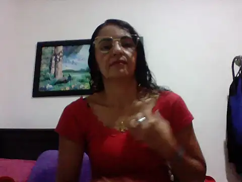 Snapshot of FenixPretty chatting on April 29, 2026, 3:38 pm FenixPretty online show from April 29, 2026, 3:38 pm