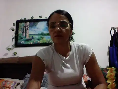 Snapshot of FenixPretty chatting on May 16, 2026, 10:09 pm FenixPretty online show from May 16, 2026, 10:09 pm