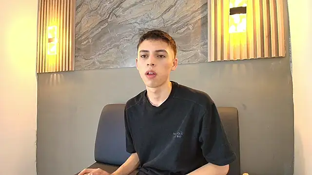 KENNY HANK online show from April 13, 2026, 3:43 am