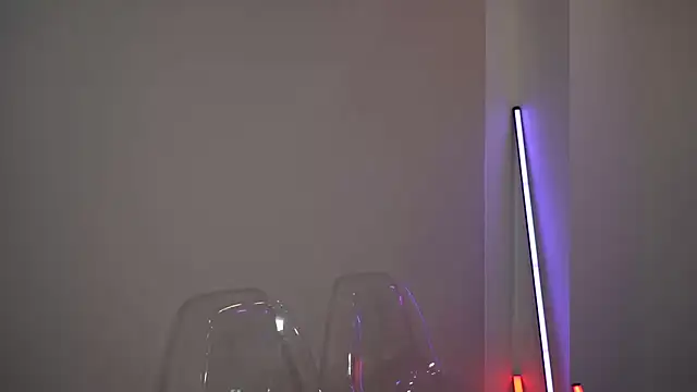 Polyvixennn online show from April 4, 2026, 6:53 am