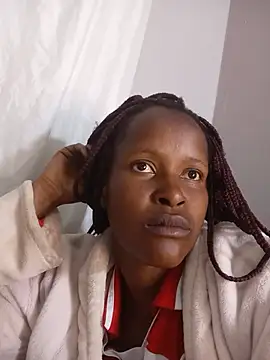 Snapshot of SexySlender_98 chatting on July 5, 2026, 9:21 pm SexySlender 98 online show from July 5, 2026, 9:21 pm