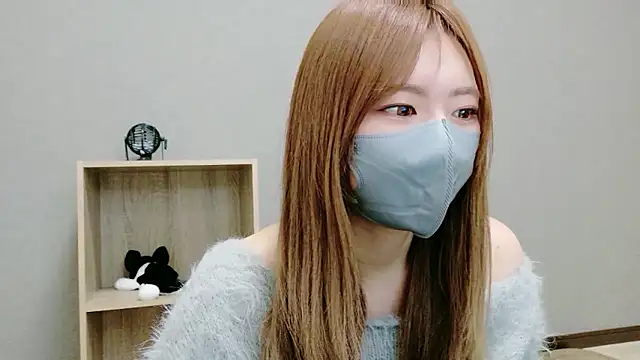 YUA 0425 online show from April 23, 2026, 8:43 am