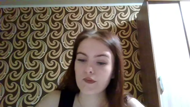 KikiAmino online show from May 29, 2026, 5:35 am