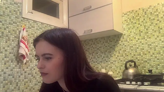 KikiAmino online show from April 3, 2026, 5:08 pm