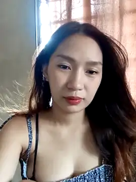 Aki lee online show from April 11, 2026, 4:31 am