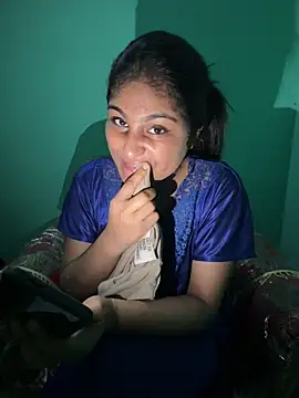 Rabeyaakter09 online show from April 14, 2026, 5:51 pm