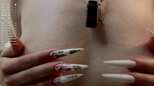 ShanitaLenhardt online show from April 9, 2026, 6:19 am