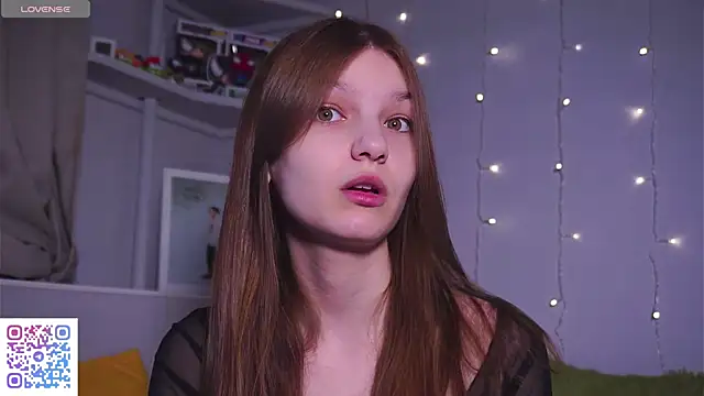 OpsieBoobsie online show from April 15, 2026, 4:40 am