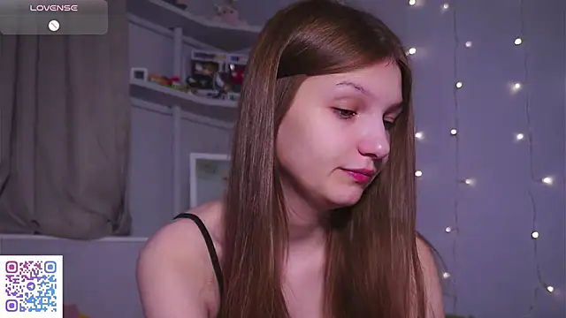 OpsieBoobsie online show from April 16, 2026, 4:24 am