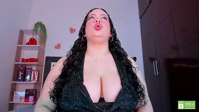 Snapshot of Blair_Curvy chatting on July 12, 2026, 12:39 pm Blair Curvy online show from July 12, 2026, 12:39 pm
