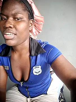 cutierany20 online show from April 16, 2026, 11:22 am