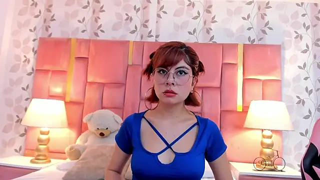 NahiaMendoza online show from April 8, 2026, 3:30 am