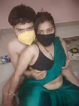 SURAJSAVITA online show from April 9, 2026, 8:04 pm