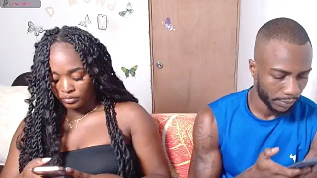 YANADEBAYO online show from April 6, 2026, 10:44 pm